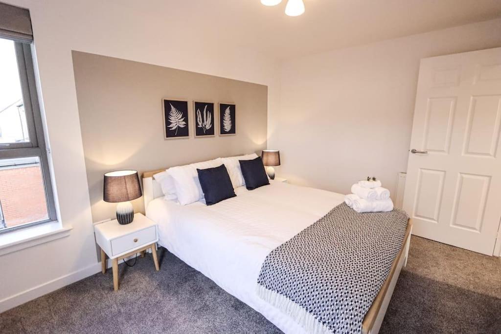 Apartment Views By The Castle, Free Designated Parking. Stirling